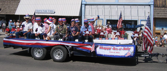 This class has a float celebrating their reunion.