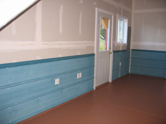 This side of the shop uses exclusively blue metal roofing.